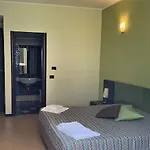 Cerri Отель