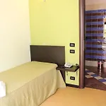 チェッリ 3*