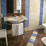 チェッリ ホテル 3*