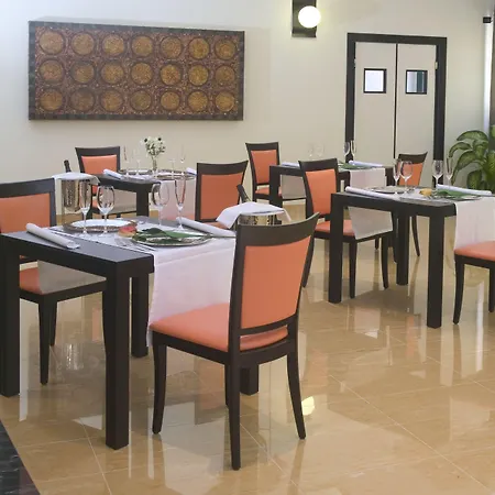 チェッリ ホテル