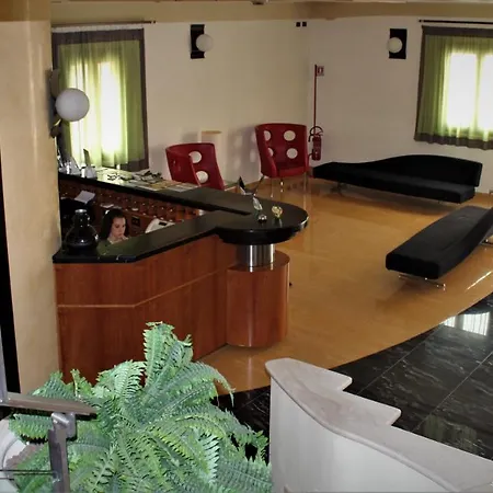 Hotel Cerri 3*