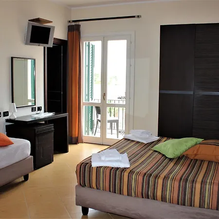 Cerri Hotel 3*