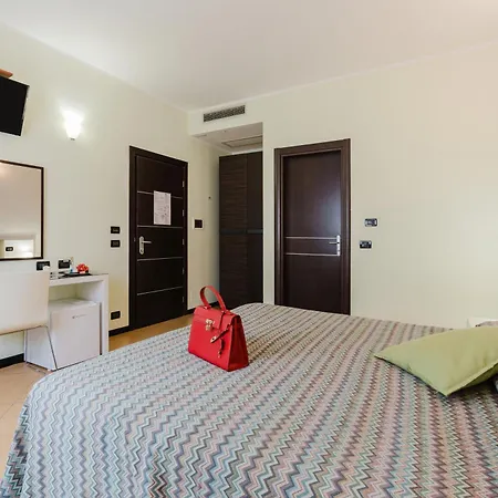 Cerri Hotel 3*