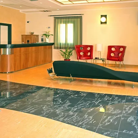 Cerri Hotel 3*